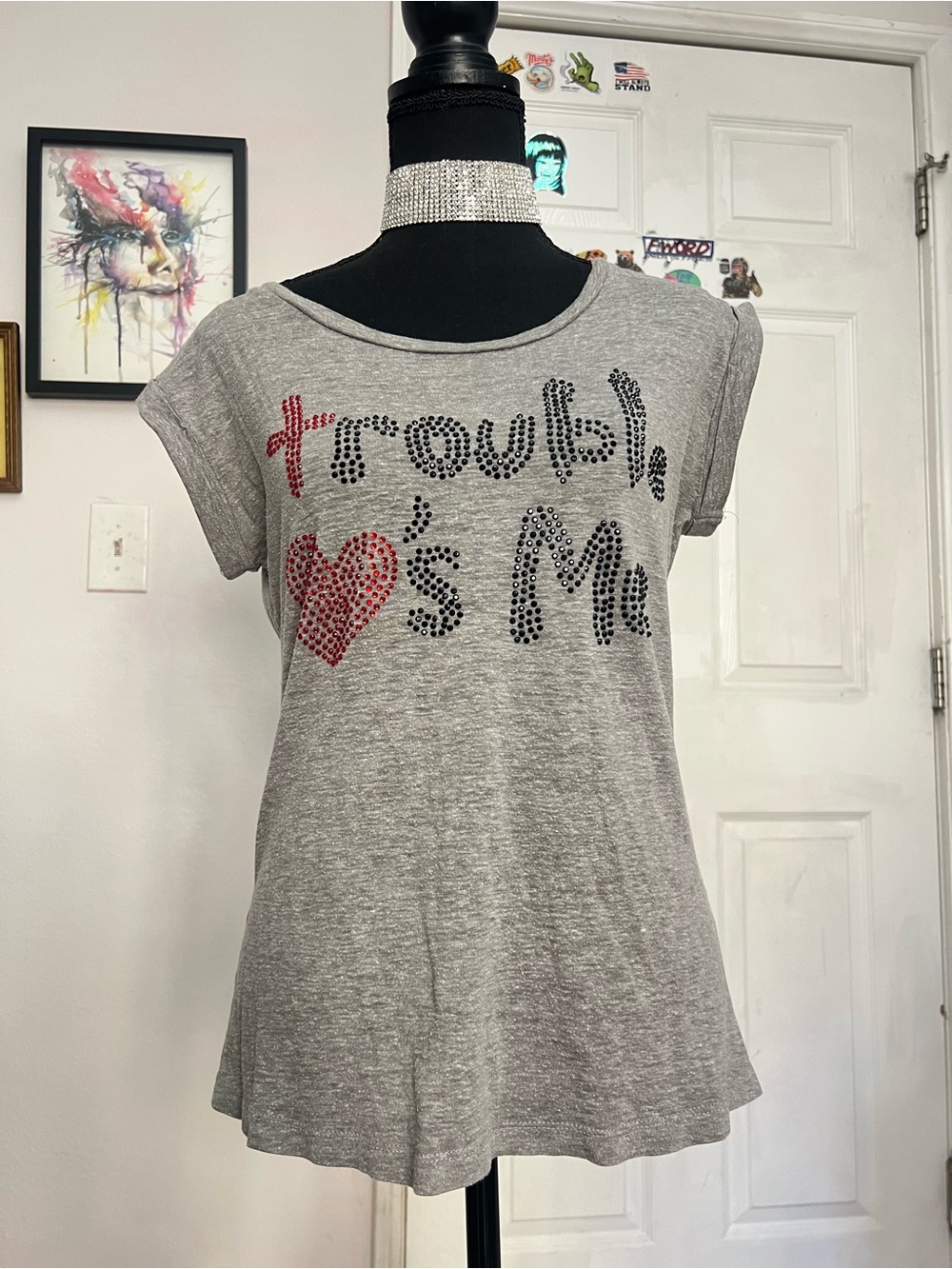Y2K Gray Graphic Tee - 'Trouble Loves Me' Heart Accent